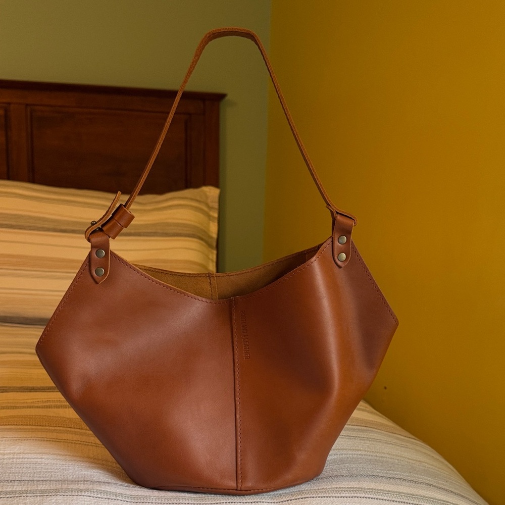 Portland Leather Goods Kangaroo Shoulder Bag, Honey